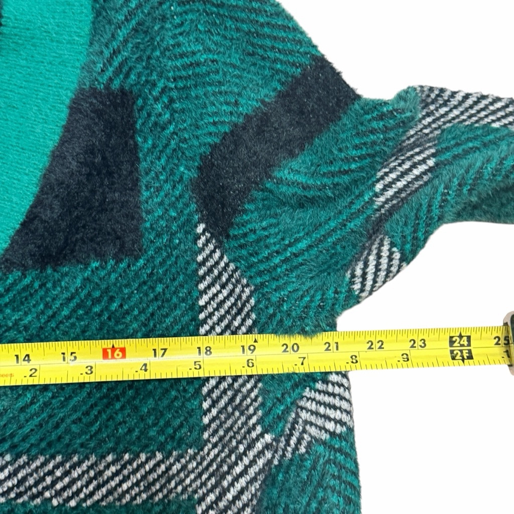 Green Plaid Fuzzy Cardigan Women L Soft Eyelash Knit Cropped Cozy Button Front - Picture 9 of 12